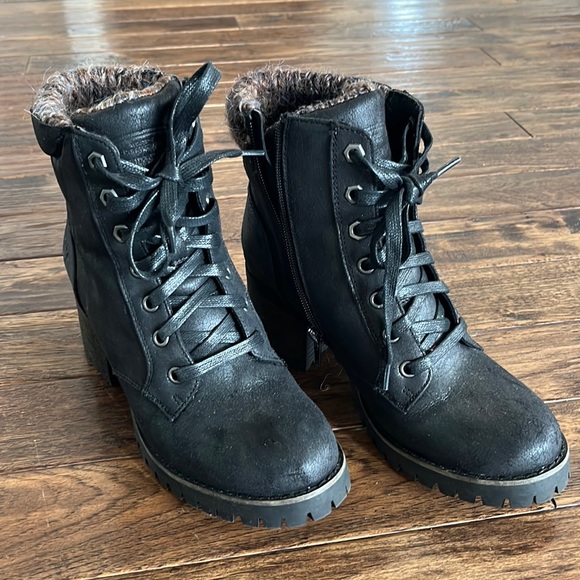 Softmoc Topanga Boots - Picture 2 of 4